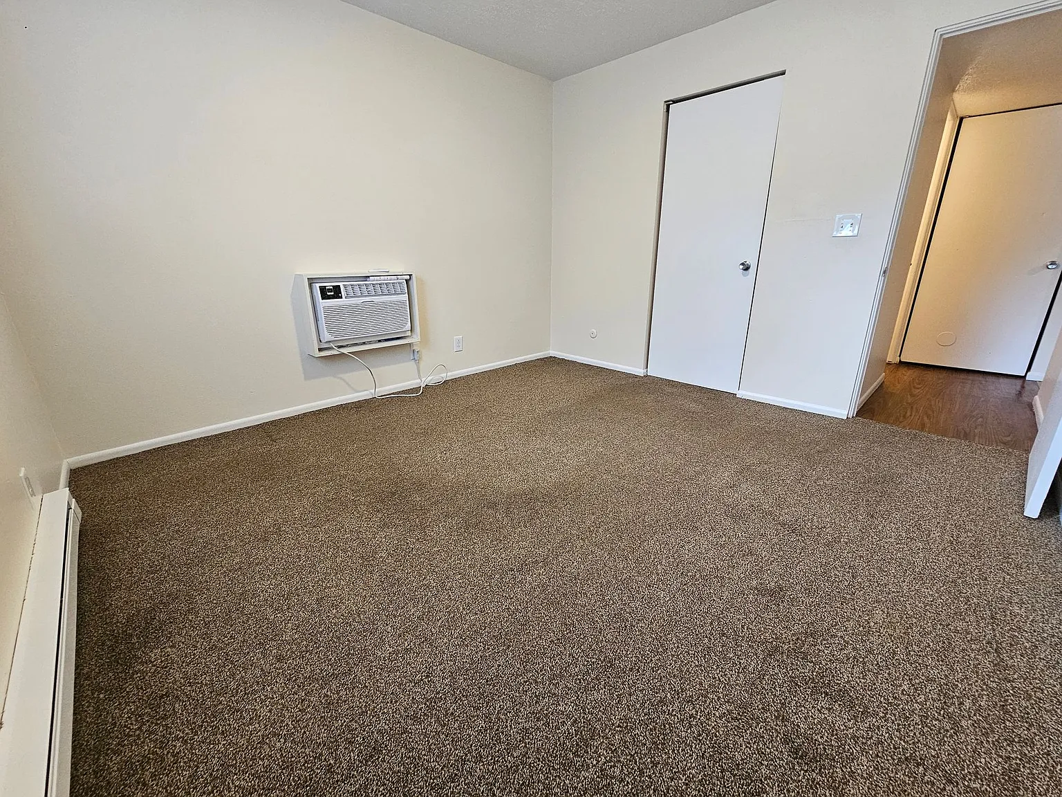 Meadow Creek Apartments — Photo 4