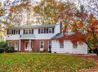 5 Pondview Rd, Morris Plains, NJ 07950