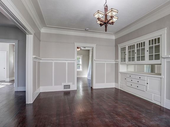 4th image of 828 G St