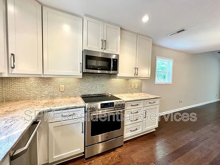 6213 Baywood Dr — Photo 9