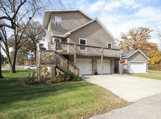 723 Longview St, Cedar Falls, IA 50613
