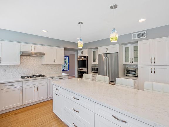 5th image of 5436 Alfonso Dr