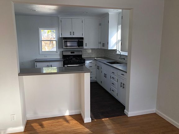 3rd image of 6324 Washington Ave