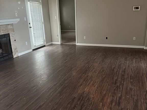5th image of 9495 Gross St