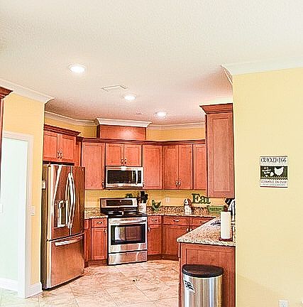 3rd image of 110 Carolwoods Dr