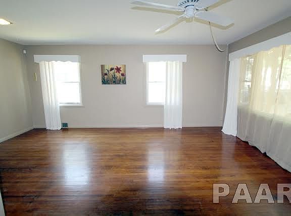 3rd image of 2305 N Delaware Ave
