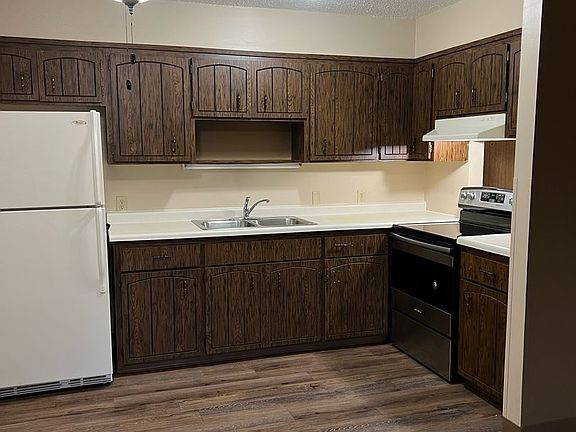 3rd image of 515 Calhoun Pl #414-209