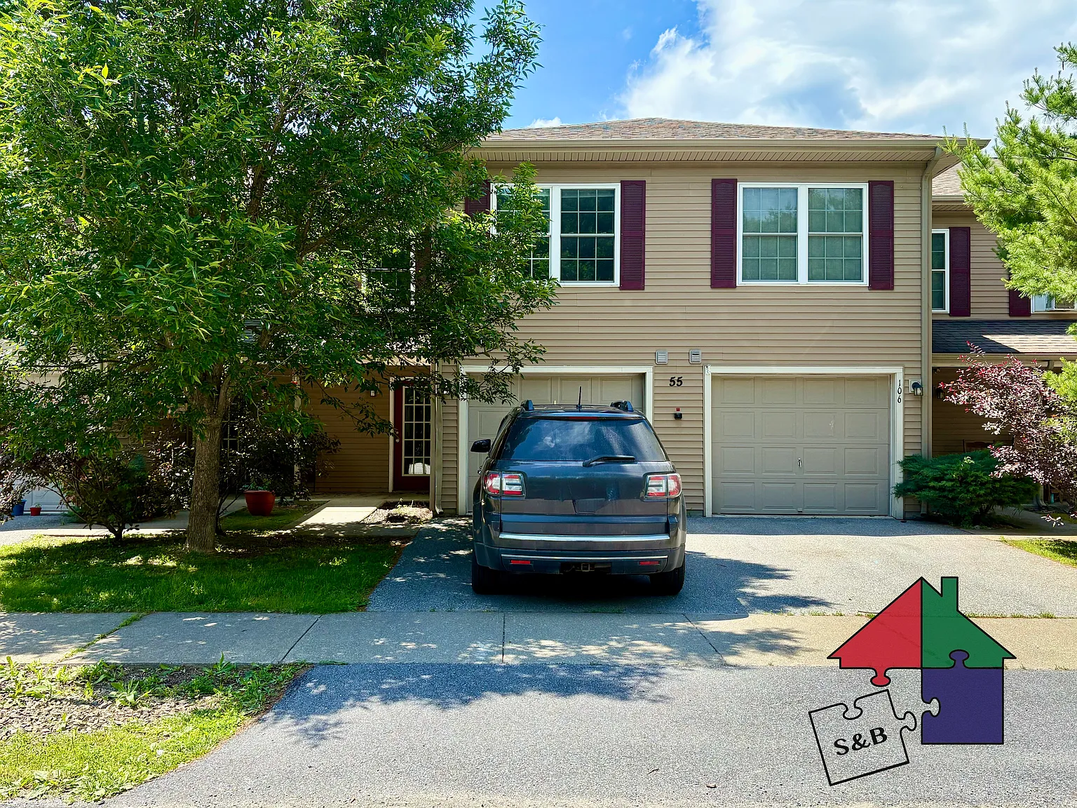 3 bed, 2.5 bath, $2,200 — Photo 2