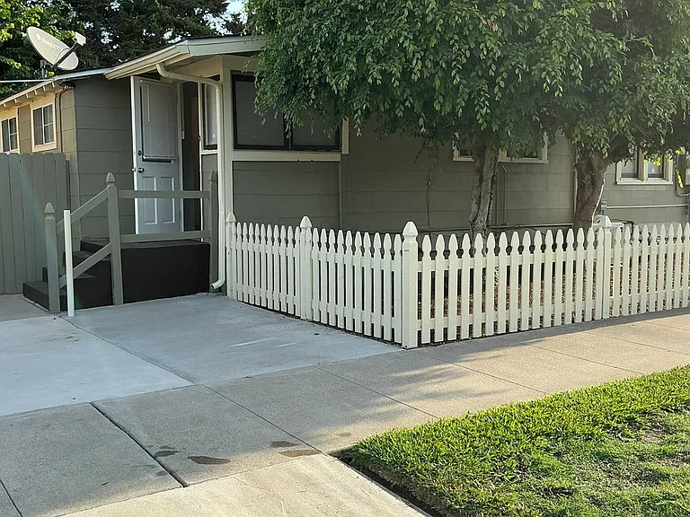 233 E La Veta 492 S — Photo 21