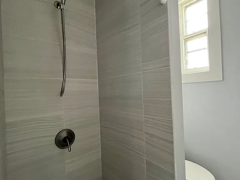 185 Beacon Ave #3R — Photo 5