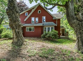 83 Main St, Blandford, MA 01008