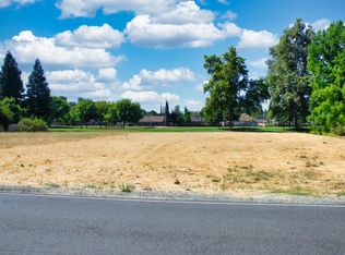 102 Saint Andrews Rd, Valley Springs, CA 95252