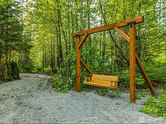 5th image of 11869 Tye River Road NE