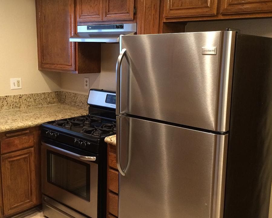 1st image of 1911 Overland Ave APT 1