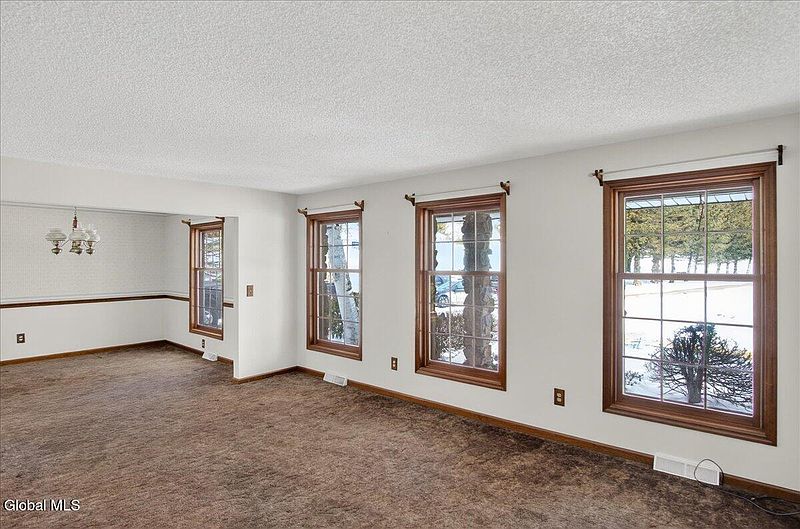 5th image of 42 Vosburgh Road