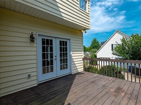5th image of 2614 Ironwood Dr