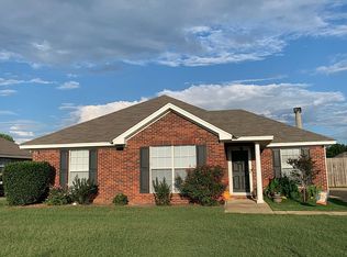 552 McDonald Dr, Wetumpka, AL 36092