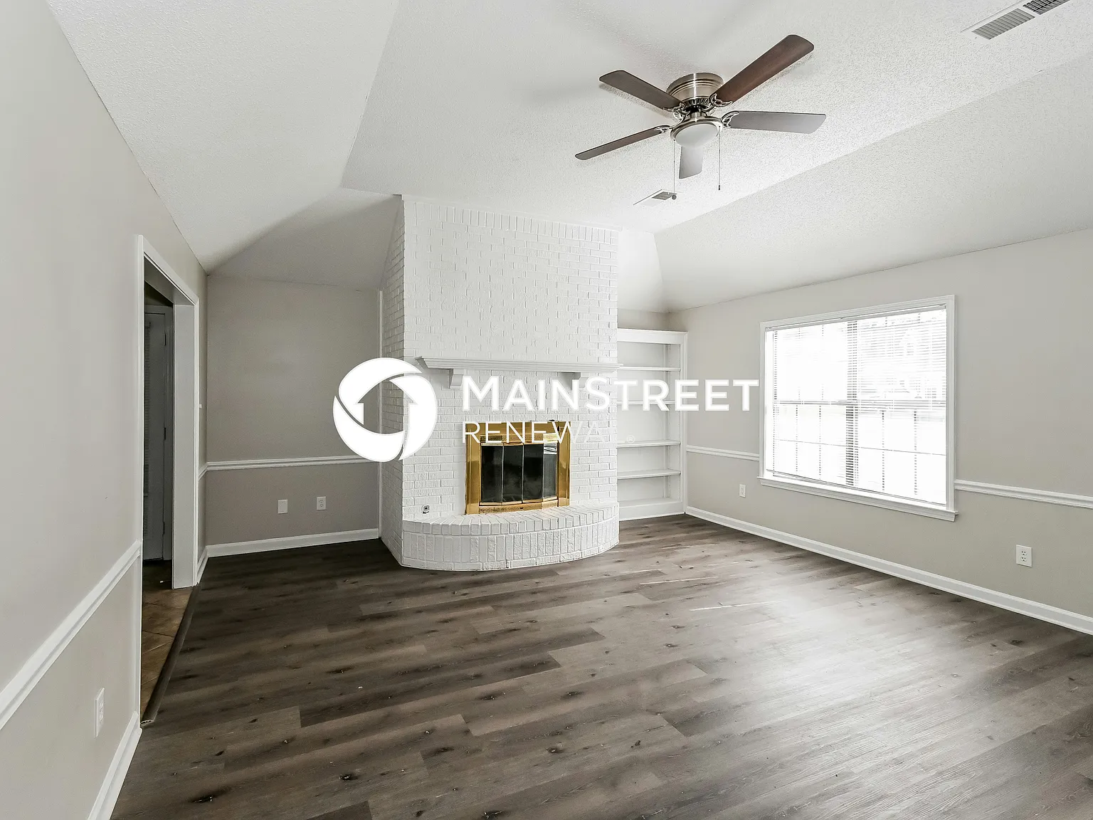 6155 Cherokee Drive — Photo 2