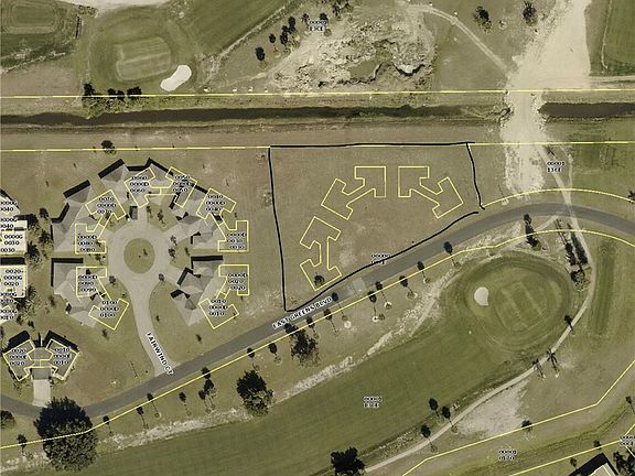 3rd image of 31-41 E Greens Blvd