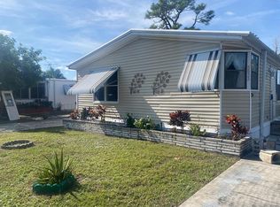 8933 Pine St, Boynton Beach, FL 33436