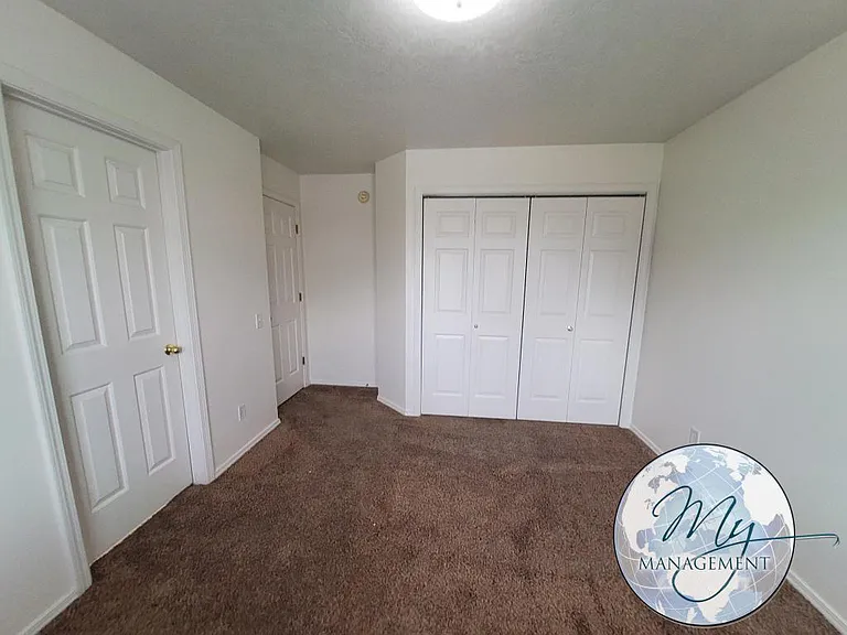 3 bed, 2.0 bath, 1180 sqft, $1,590 — Photo 15