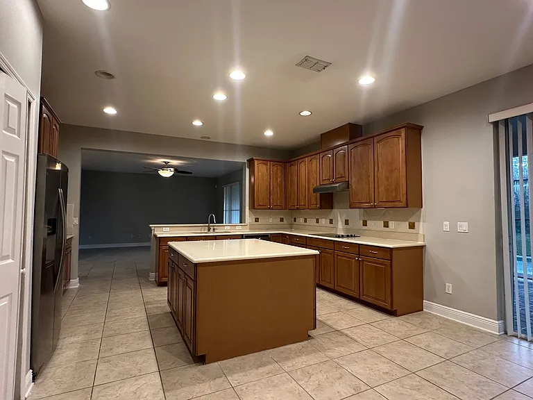 418 Brentwood Club Cv — Photo 17