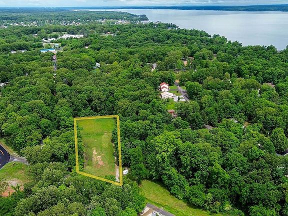3rd image of 0 Cove Ln