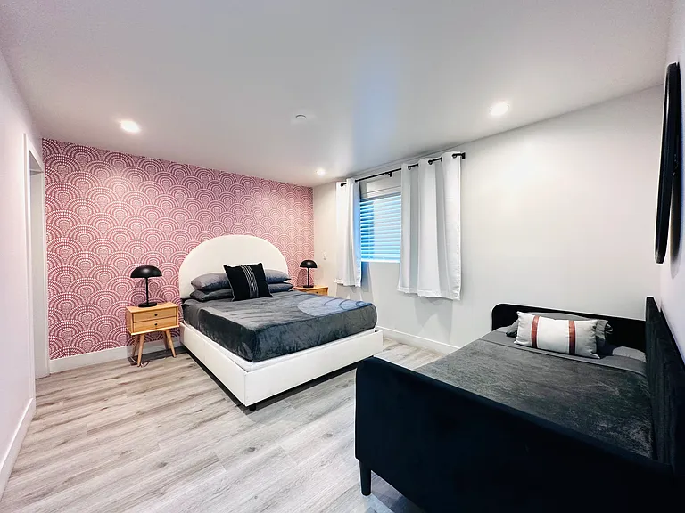 218 N Coronado St #216-1/2 — Photo 34