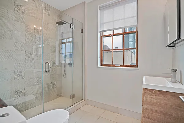 Sold by Daniel Gale Sotheby's International Realty | media 6