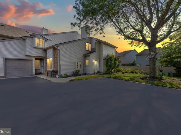 78 Teal Ct, East Windsor, NJ 08520