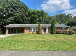 416 Spring Village Rd SE, Lindale, GA 30147