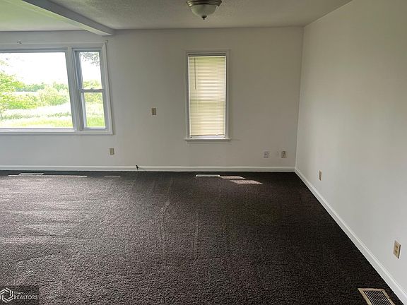 2nd image of 2275 Osburn Ave