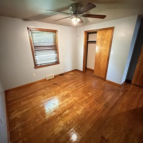 994 N Lincoln Ave — Photo 10