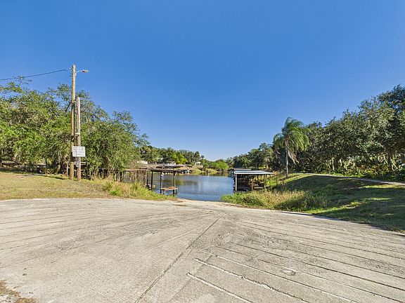 3rd image of 56 Basin Street