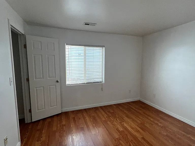 4234 W Lake Bridge Dr — Photo 10
