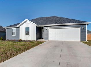 869 S Woodland Hills Ave, Rogersville, MO 65742