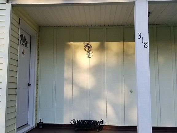 5th image of 318 N Main St