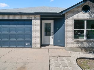 9811 Sunset Pl, San Antonio, TX 78245