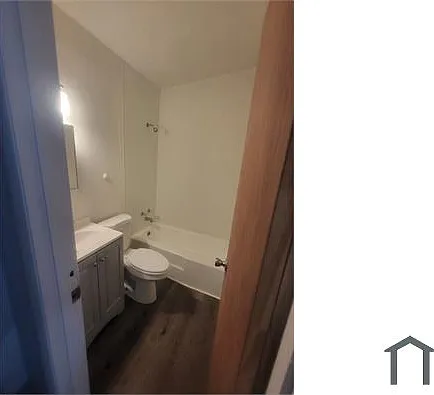 1720 Wright St #1 — Photo 11