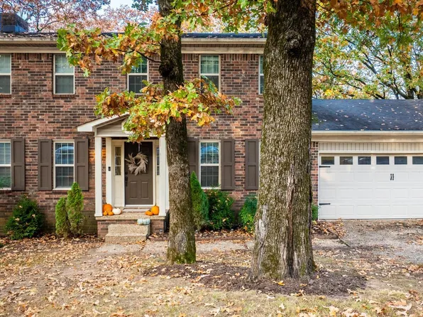14 Summerland Ct, Little Rock, AR 72227