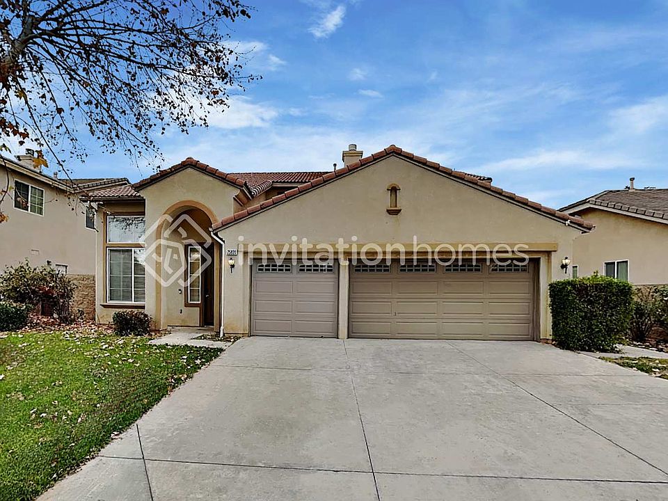 1st image of 25820 Boulder Rock Pl