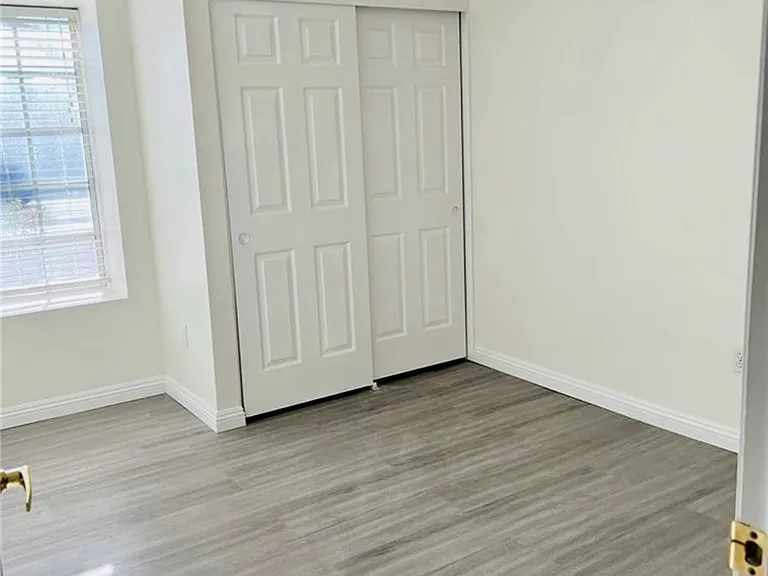 3732 White Plains Dr — Photo 10