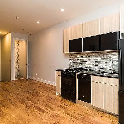 2nd image of 77 Jefferson Ave #1L