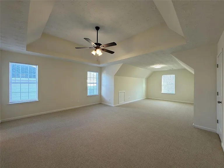 2770 Austin Ridge Dr — Photo 32