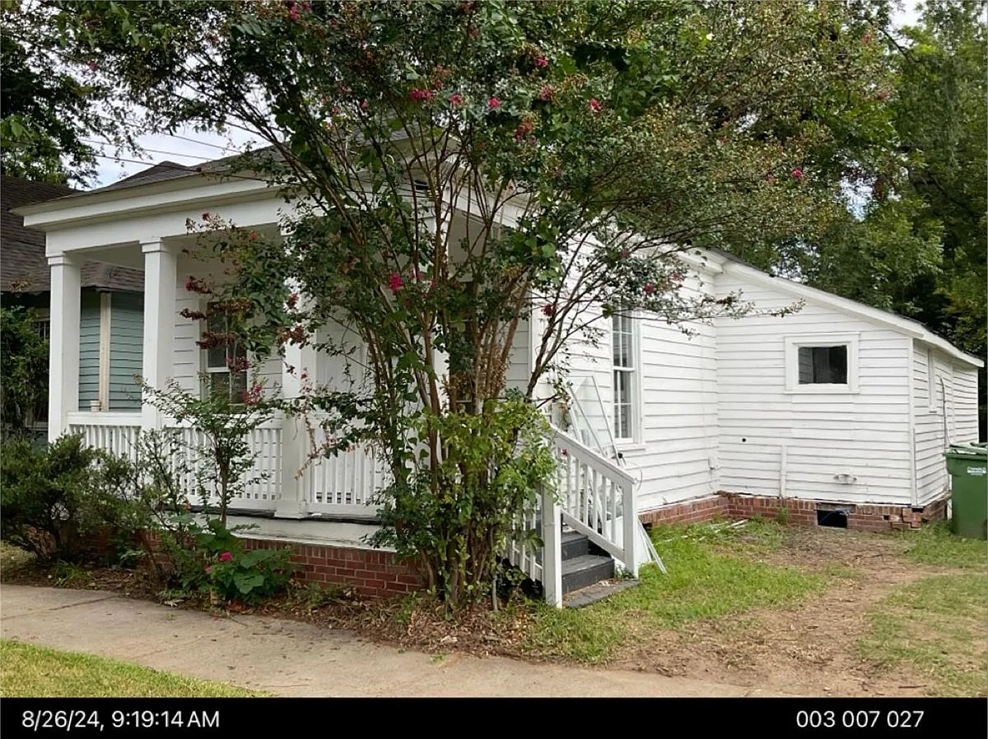 One Bedroom, One Bath Home for Rent — Photo 1