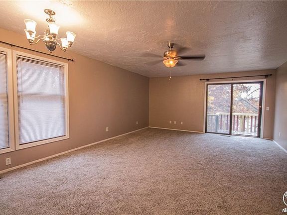 2nd image of 4 Gail Ln