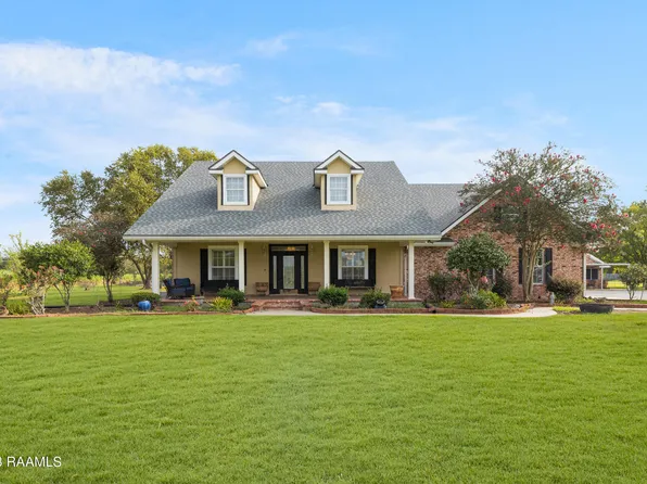 10707 E Admiral Doyle Dr, Jeanerette, LA 70544