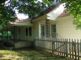 6101 Rock Springs Rd, Charlotte, TN 37036