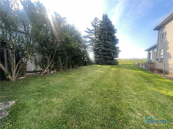 2nd image of 5644 Lakeside Ave