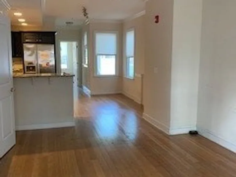 19-21 Randall Pl — Photo 5